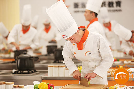 烟台人学厨师为什么都到青岛新东方？
