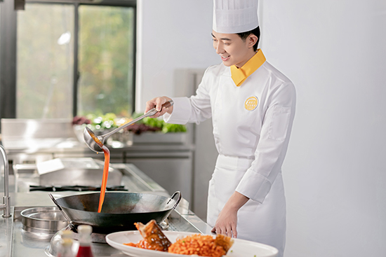 学小炒厨师要多少学费？学多久？